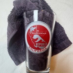 Budweiser California Republic Red and White Pint Glass